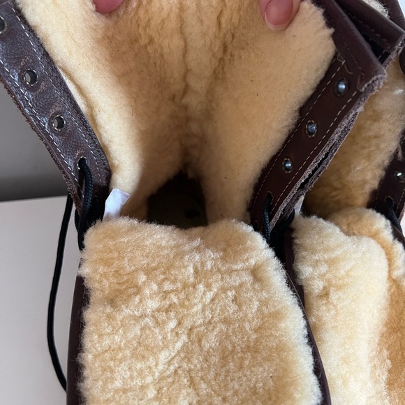 LL Bean Sherpa Lined Bean Boots 7 - Picture 6 of 6